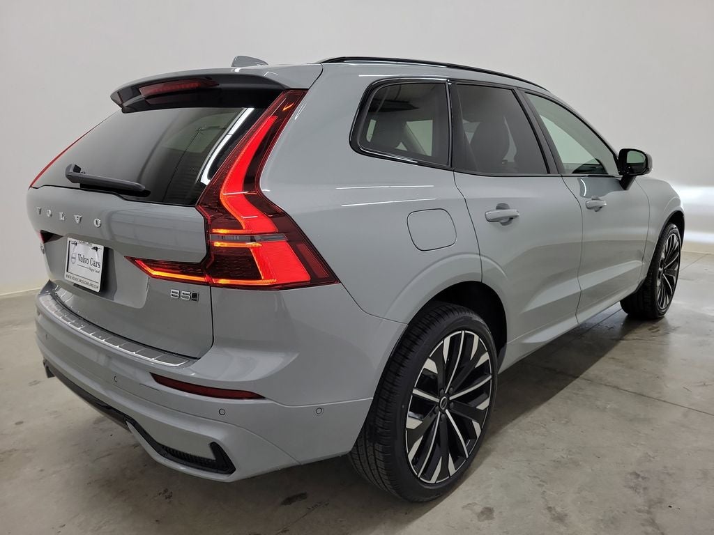 2026 Volvo XC60 B5 Ultra