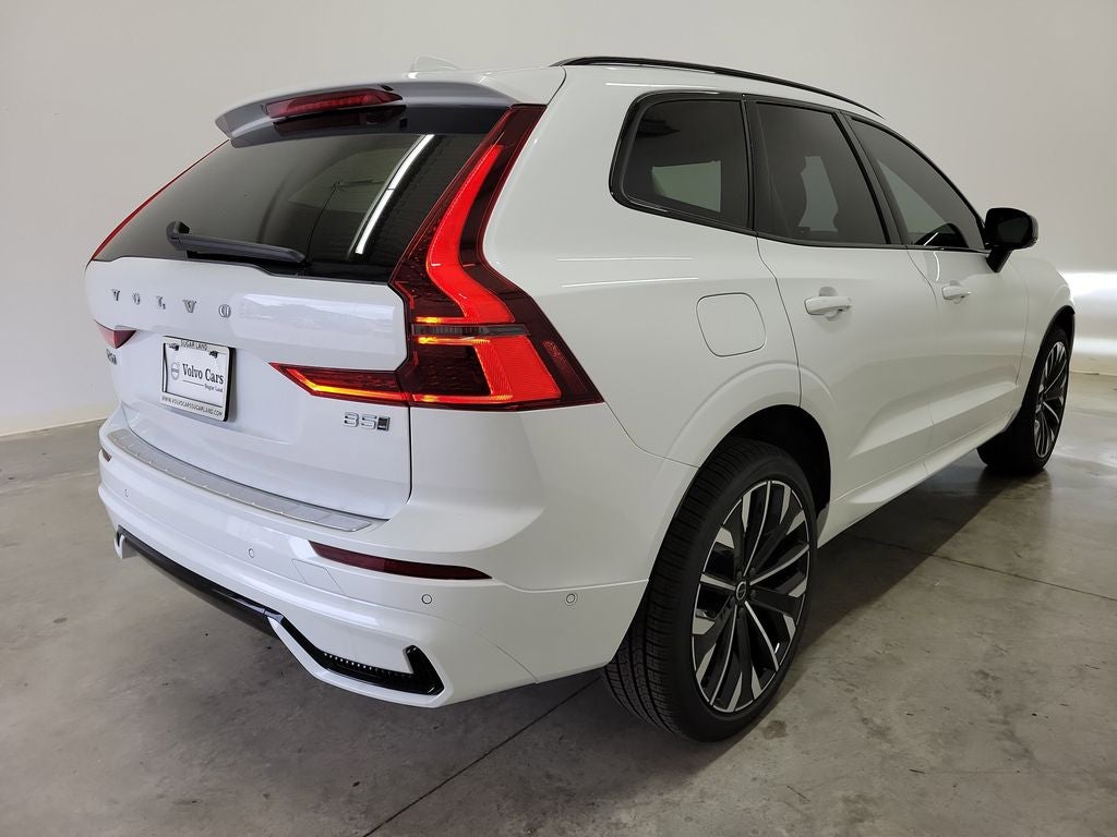 2026 Volvo XC60 B5 Ultra