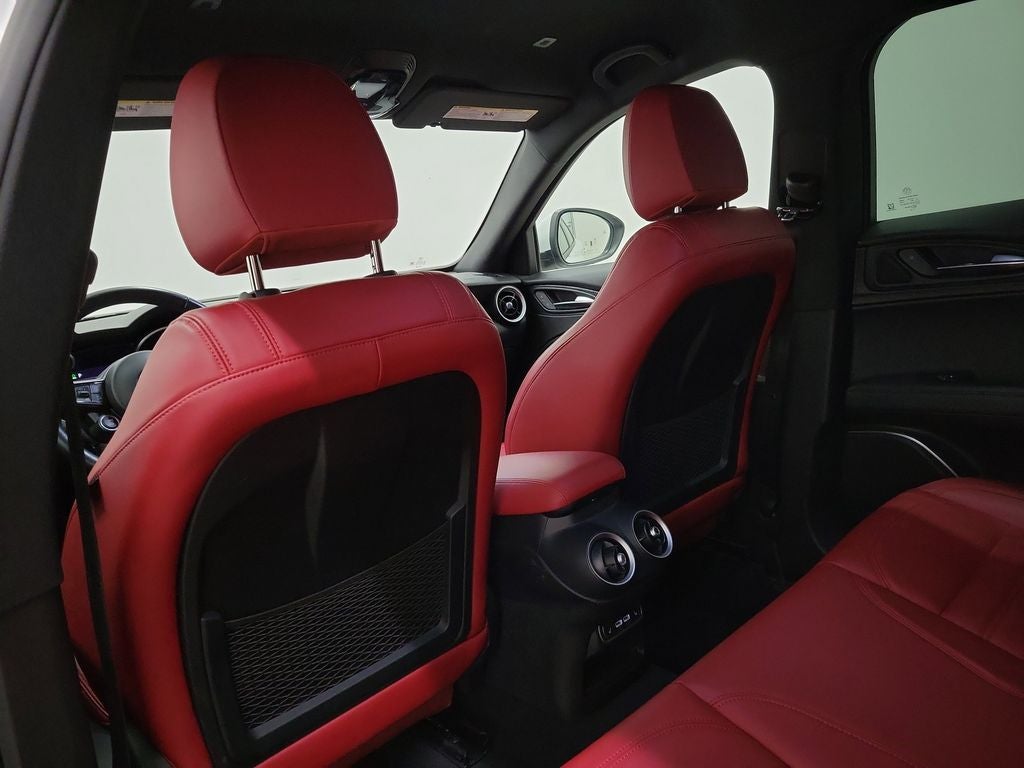 2023 Alfa Romeo Stelvio Sprint