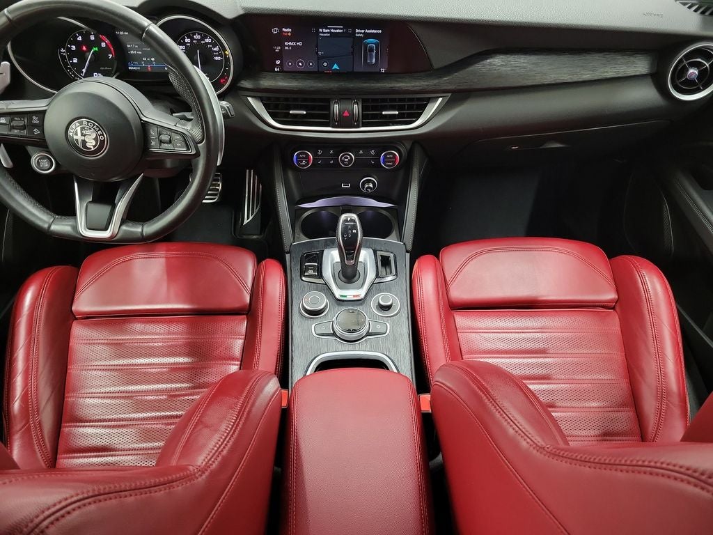 2023 Alfa Romeo Stelvio Sprint