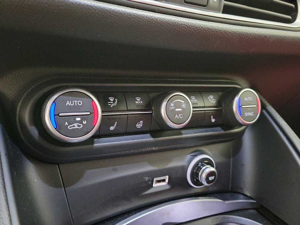 2023 Alfa Romeo Stelvio Sprint